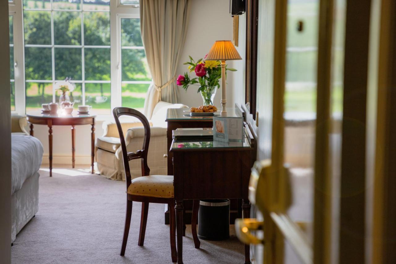 Nuremore Hotel & Country Club Каррикмакросс Экстерьер фото